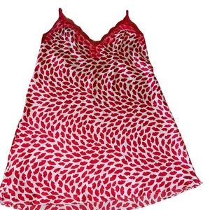 Victoria’s Secret Satin Sleep Red Lips Size Large